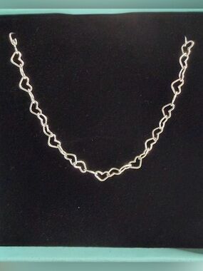 Sterling Silver Heart Link Bracelet • 8 inches